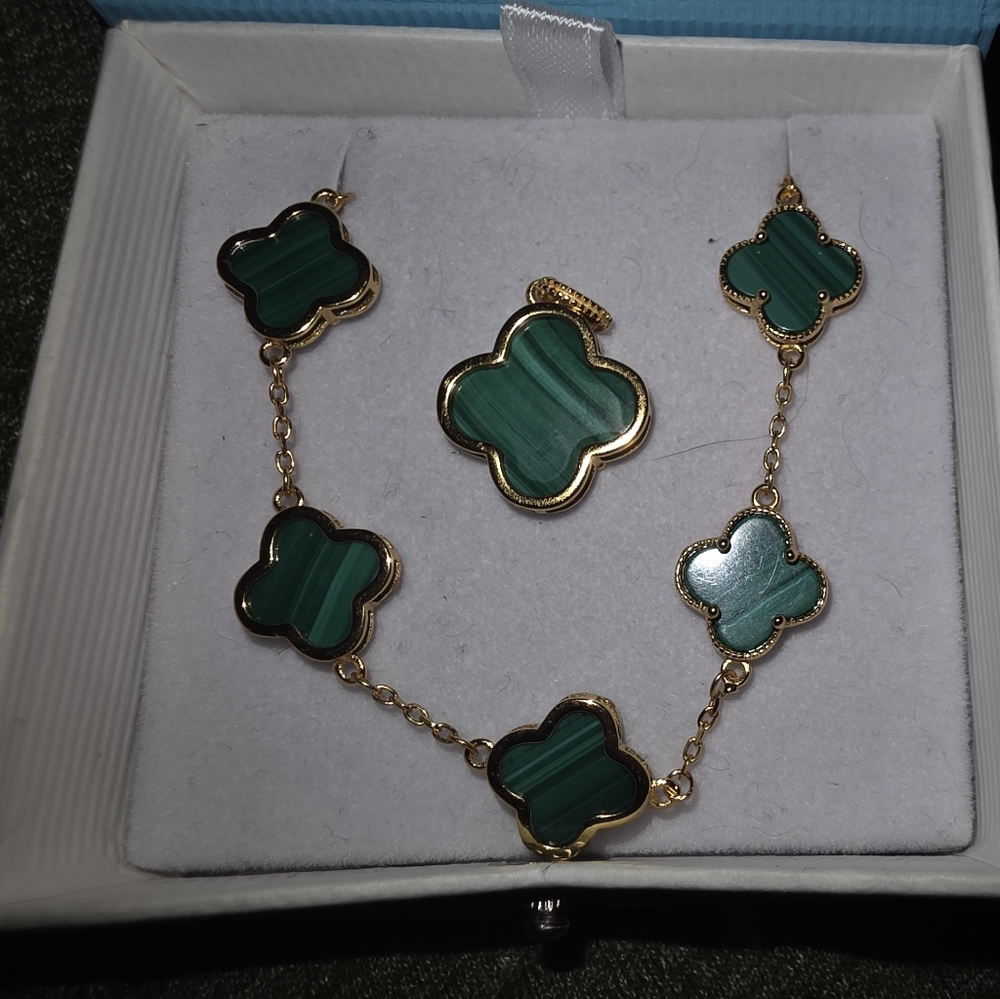 14k Gold Vermeil Malachite Clover Bracelet With Matching Pendant